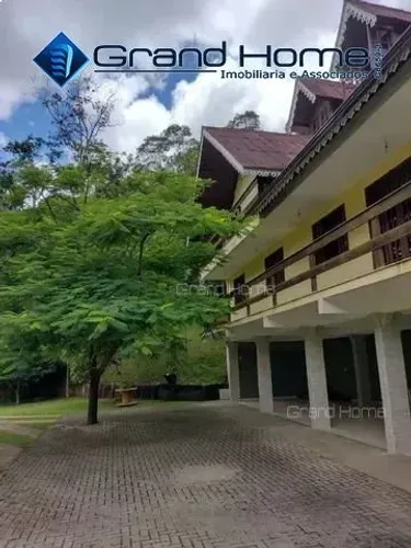 Casa 5 quartos em Centro