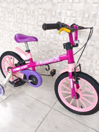 Bicicleta infantil semi-novo aro 16