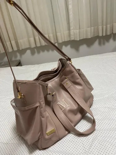 Bolsa de Maternidade 100% Couro - Letra M