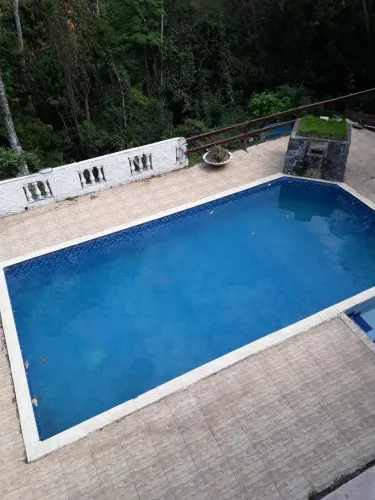 Chácara com piscina 