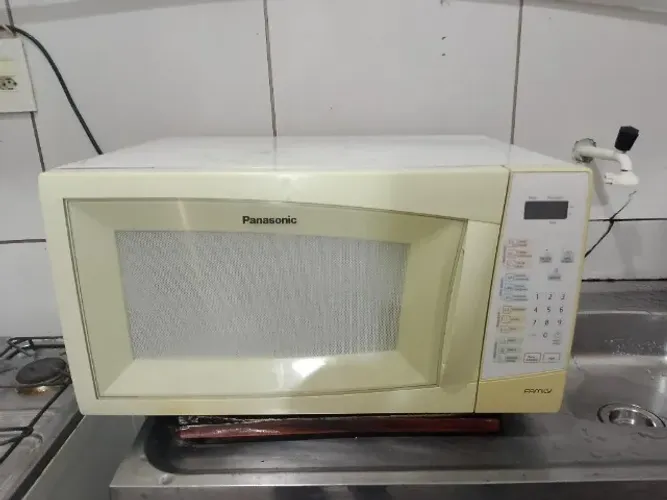 Micro-ondas Panasonic Family Usado ? Funcionando