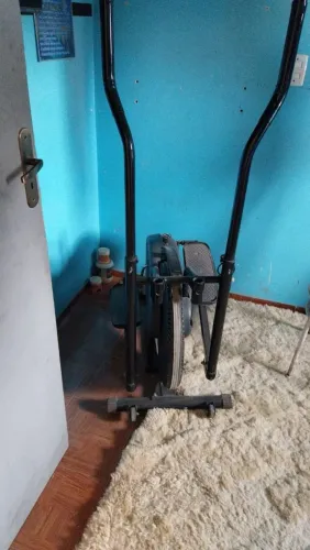 Aparelho elíptico 