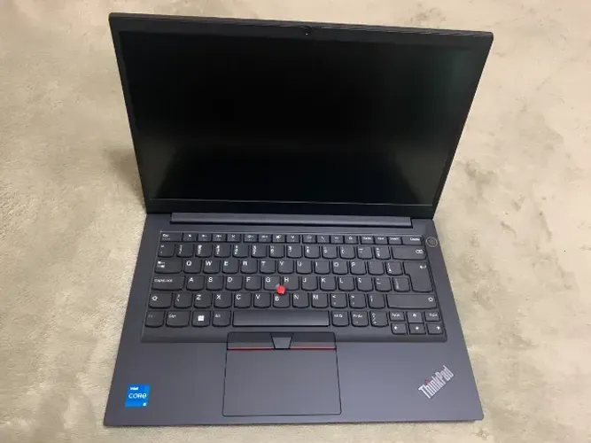 Lenovo ThinkPad E14 i5 10º gen, RAM 8GB, SSD 256GB (mochila GRÁTIS)