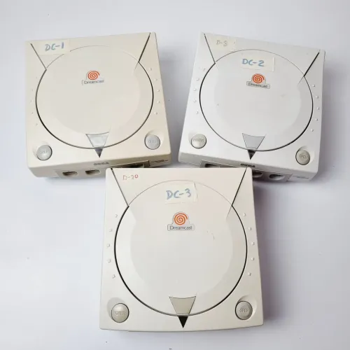 [DEFEITO] LOTE 3X CONSOLE DREAMCAST