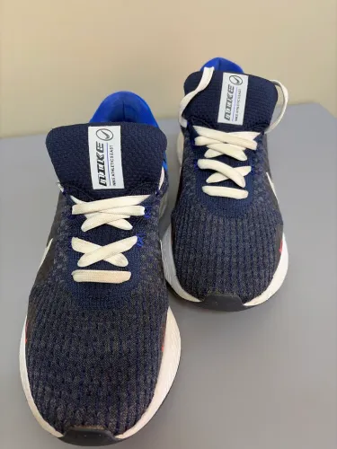 Tênis Nike 40