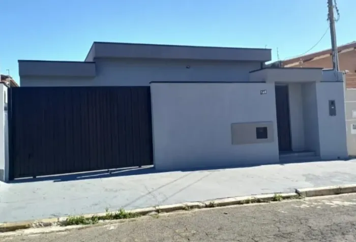 Casa para Venda em Campinas, Jardim Estoril, 4 dormitórios, 1 suíte, 2 banheiros, 4 vagas
