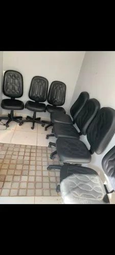 Mesas e cadeiras