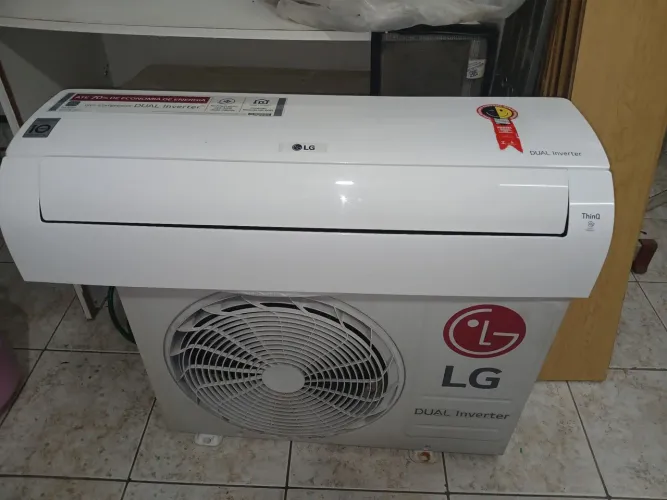 Split LG 12000 btus 220v
