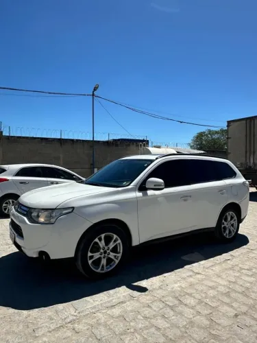 Mitsubishi Outlander 2.0 16V 160cv Aut. 2015