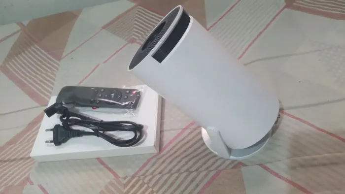 Projector 4k ultra hy300
