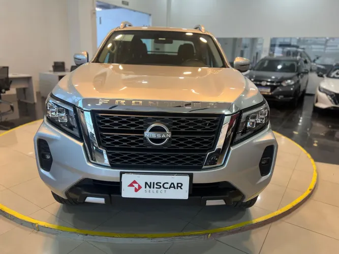 Nissan Frontier XE CD 4X4 2.3 Bi-TB Diesel Aut. 2025