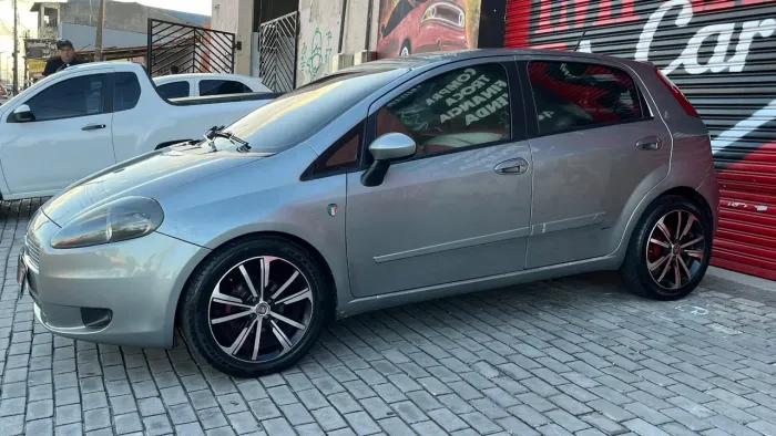 Fiat Punto Attractive Italia 1.4 F.flex 8V 5P 2012