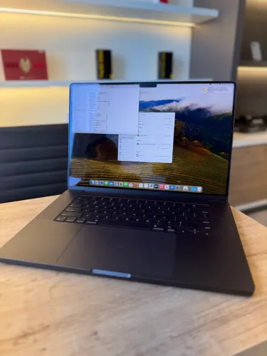 MacBook Pro 2023 M3 Pro 36GB 512GB 16? com Garantia Apple - Loja física