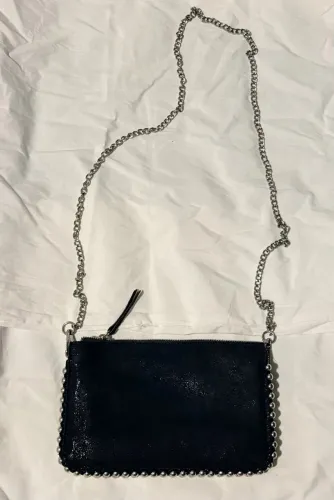 Bolsa Preta com Corrente Prata
