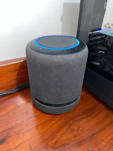Alexa studio (1 Geração)