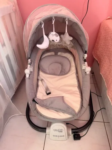 Cadeira de Descanso e Balanço Bebê Elétrica Fancy Maxi Baby