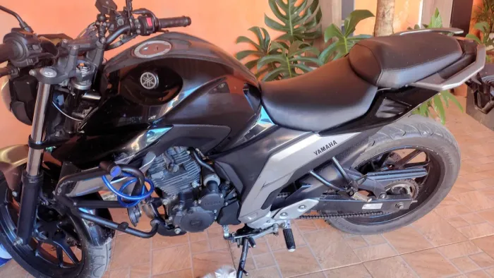 Fazer 250