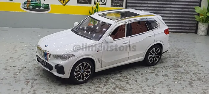 Miniatura 1:24 -BMW X5 Branco perolado