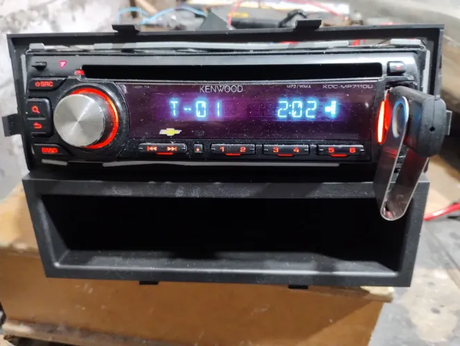 Som Kenwood com MP3