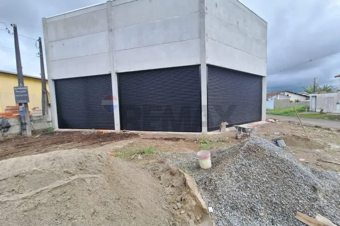 "Espaço Comercial Moderno em Peruíbe  900m²"