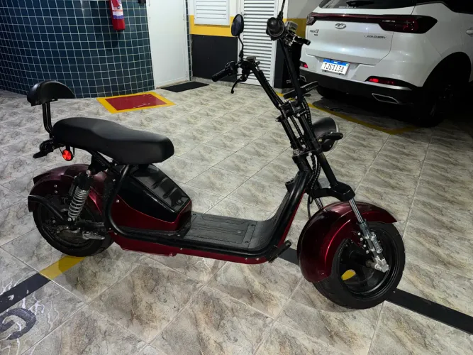 Moto elétrica 3000w pouco uso 