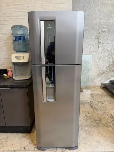 Geladeira Eletrolux Duplex Frost Free Inox