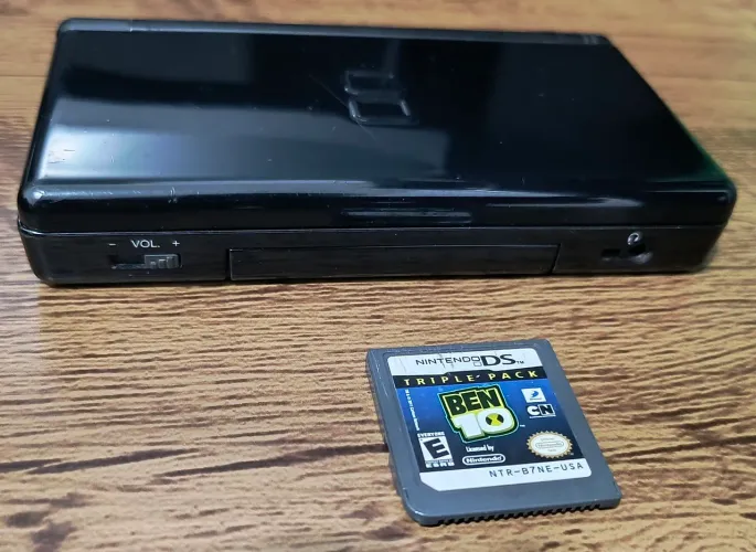 Nintendo DS Lite