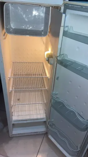 Geladeira cônsul 