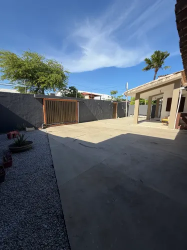 CASA COM TERRENO 16x45