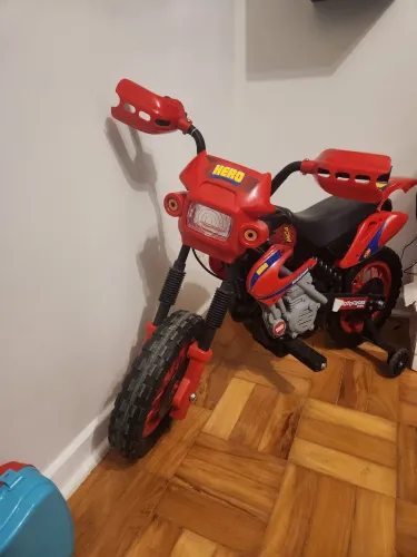 Moto elétrica infantil