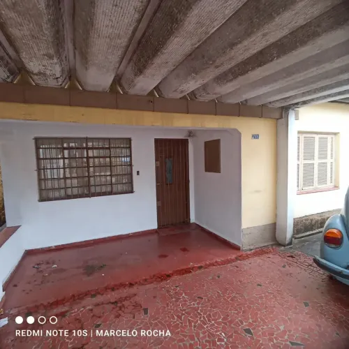 Casa érrea para aluguel possui 80 metros quadrados com 2 quartos proximo centro de Cotia