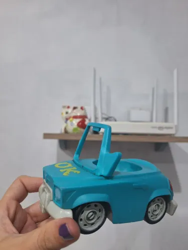 Carrinho monstros SA
