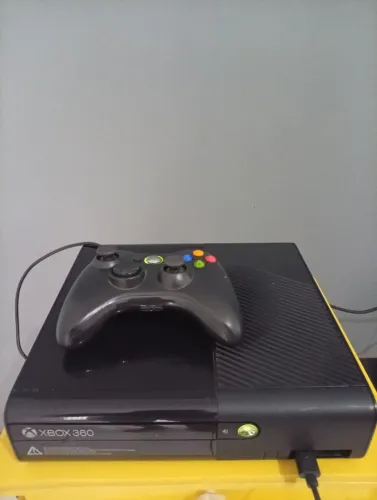 Xbox 360 super slim