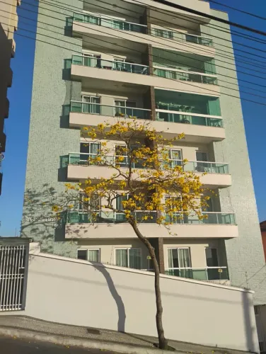 Cobertura para venda tem 162 metros quadrados com 3 quartos