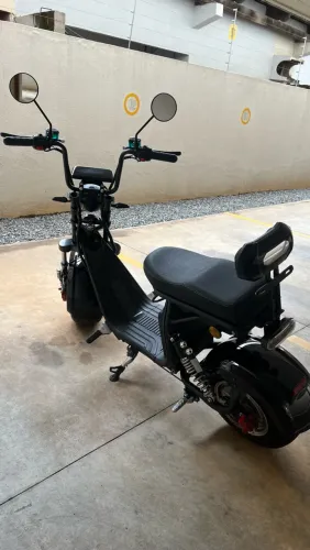 SCOOTER X11 PRETA SEMINOVA - MUITO CONSERVADA + KIT COMPLETO!