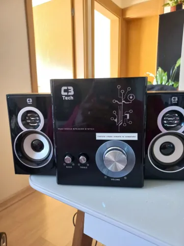 Caixa de Som 2.1 C3 Tech SP-232U - 21W RMS com Subwoofer em Madeira