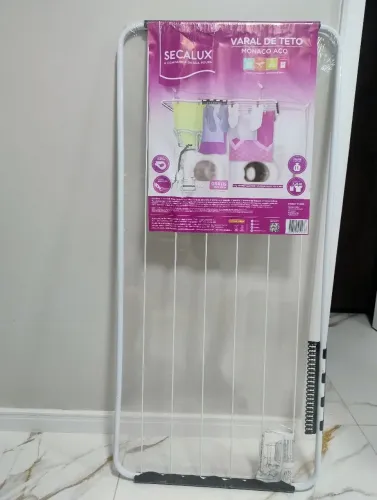 Vende - se Varal de teto