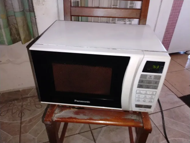 Microondas Panasonic Dia a dia 18 litros 110V