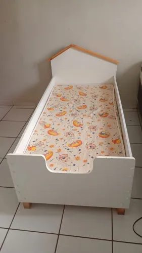 Cama montessoriana