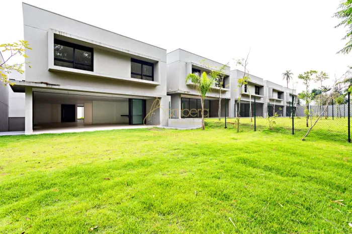 Condomínio exclusivo na Granja Julieta-4 suites, 6 vagas