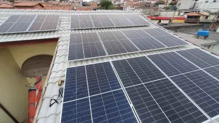 Vaga para Técnico, Instalador e Ajudante Geral - sistema de câmeras e energia solar