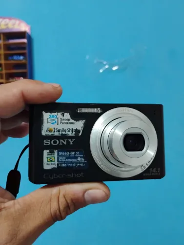 Camera digital Cyber-shot 14.1 mp w610 Sony 
