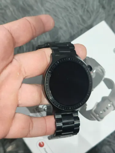 Relógio motorola watch powered by bolar display OLED 47 mm, bateria dura 12 dias.