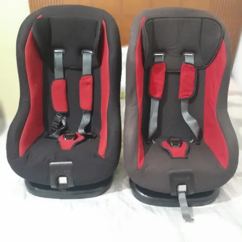 Cadeirinha bebê para Auto G1 De 9 ate 26 kg - Voyage bem conservadas