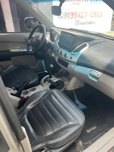 Mitsubishi L200 Triton HPE 3.2 CD TB Int.diesel AUT 2013
