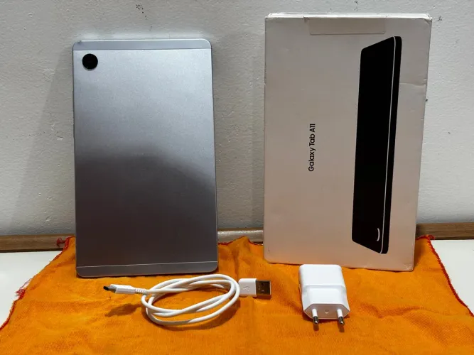 Samsung Galaxy Tab A11 Prateado 64GB - Completo na Caixa (Seminovo)