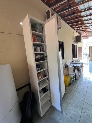 Armário multiuso c/ 10 prateleiras 