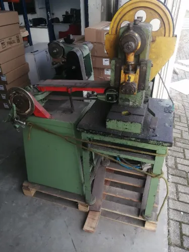 Maquinas, prensa, lixadeira