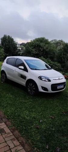 Fiat Palio Sporting 1.6 Flex 16V 5P 2014