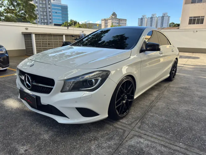 Mercedes-Benz CLA-200 Vision 1.6 TB 16V Flex Aut. 2016